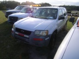 11-06132 (Cars-SUV 4D)  Seller:Sarasota County Commissioners 2002 FORD ESCAPE