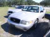 11-06148 (Cars-Sedan 4D)  Seller:Hillsborough County Sheriff-s 2006 FORD CROWNVIC