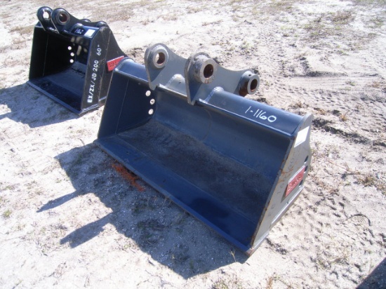 1-01160 (Equip.-Implement- misc.)  Seller:Private/Dealer EMAQ 60 INCH JD-HITACHI 200 BUCKET ATTAC