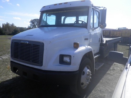 1-08131 (Trucks-Wrecker)  Seller:Private/Dealer 2002 FRHT FL70