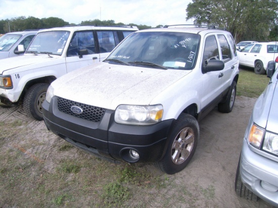 1-05117 (Cars-SUV 4D)  Seller:Private/Dealer 2005 FORD ESCAPE