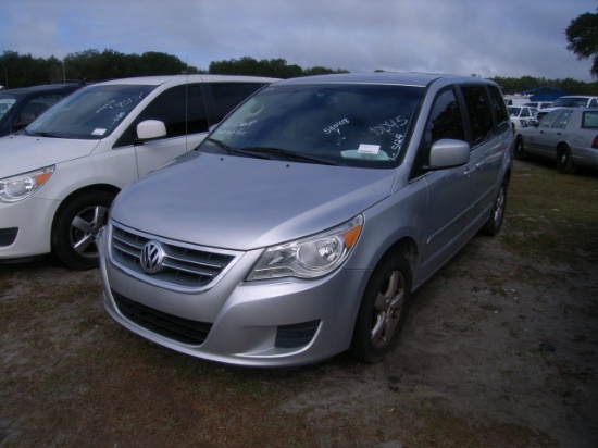 1-05124 (Cars-Van 3D)  Seller:Hillsborough County Sheriff-s 2009 VOLK ROUTAN