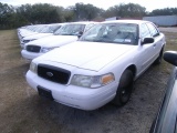 1-06137 (Cars-Sedan 4D)  Seller:Hernando County Sheriff-s 2000 FORD CROWNVIC