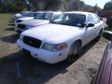 1-06152 (Cars-Sedan 4D)  Seller:Hillsborough County Sheriff-s 2011 FORD CROWNVIC