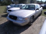 1-06153 (Cars-Sedan 4D)  Seller:Hillsborough County Sheriff-s 2006 FORD CROWNVIC