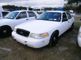 1-06226 (Cars-Sedan 4D)  Seller:Pinellas County Sheriff-s Ofc 2009 FORD CROWNVIC