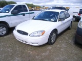 1-06245 (Cars-Sedan 4D)  Seller:Hillsborough County B.O.C.C. 2005 FORD TAURUS