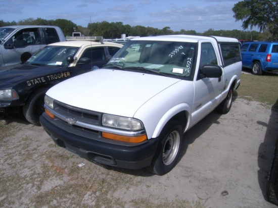 2-05122 (Trucks-Pickup 2D)  Seller:Florida State MS 2002 CHEV S10