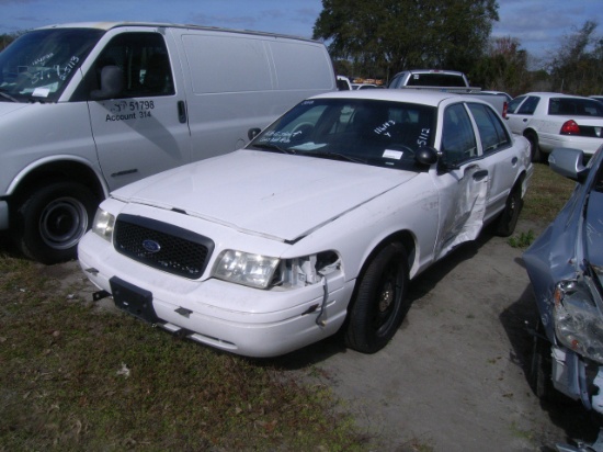 2-05112 (Cars-Sedan 4D)  Seller:Hillsborough County Sheriff-s 2011 FORD CROWNVIC