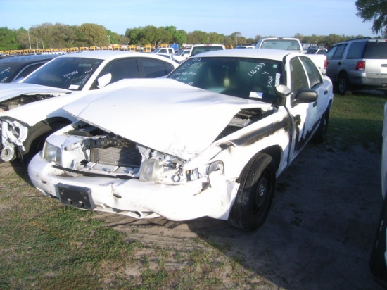 3-05124 (Cars-Sedan 4D)  Seller:Hillsborough County Sheriff-s 2011 FORD CROWNVIC