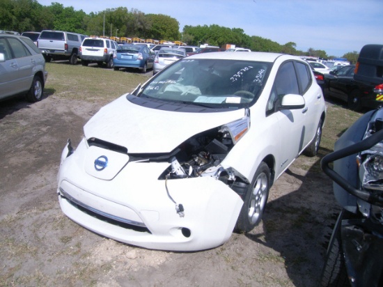 3-05140 (Cars-SUV 4D)  Seller:Orlando Utilities Commission 2014 NISS LEAF