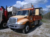 3-08210 (Trucks-Dump)  Seller:Pinellas County BOCC 2004 INTL 4300