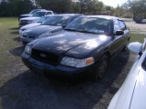 3-06149 (Cars-Sedan 4D)  Seller:City of Bradenton 2004 FORD CROWNVIC