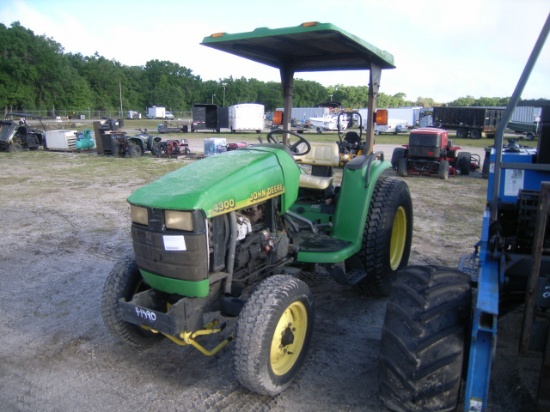 6-01132 (Equip.-Tractor)  Seller:Private/Dealer JOHN DEERE 4300 OROPS TRACTOR WITH 72