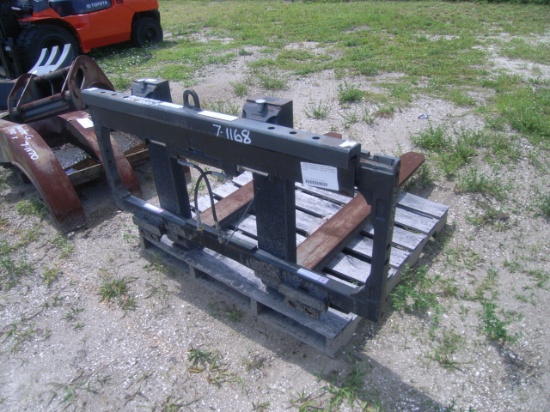 7-01168 (Equip.-Implement- misc.)  Seller:Manatee County CASCADE HYDRAULIC ADJUST FORK ATTACHMENT