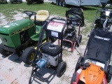 7-02568 (Equip.-Pressure washer)  Seller:Private/Dealer LOT OF (2) GAS PRESSURE WASHERS