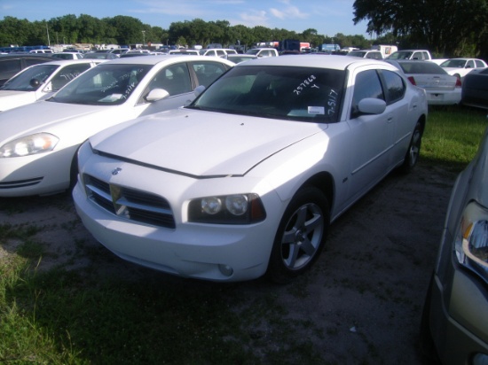 7-05117 (Cars-Sedan 4D)  Seller:Florida State DFS 2010 DODG CHARGER