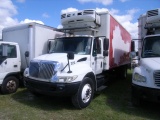 8-08226 (Trucks-Box Refr.)  Seller:Private/Dealer 2002 INTL 4400