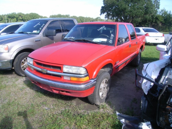 10-05114 (Trucks-Pickup 4D)  Seller:Private/Dealer 2001 CHEV S10