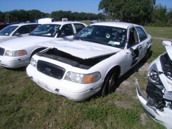 12-05113 (Cars-Sedan 4D)  Seller:Hillsborough County Sheriff-s 2010 FORD CROWNVIC