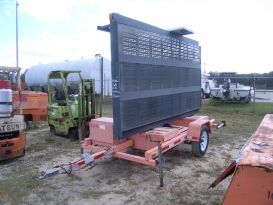 2-01140 (Equip.-Traffic control)  Seller:Florida State DOT 2005 AMSC PORTABLE