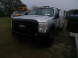 3-08128 (Trucks-Utility 2D)  Seller: Gov/Pinellas County BOCC 2011 FORD F550