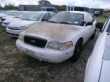 3-10115 (Cars-Sedan 4D)  Seller: Gov/Hillsborough County Sheriff-s 2009 FORD CRWONVIC