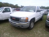 3-10235 (Trucks-Pickup 2D)  Seller: Gov/Manatee County 2004 GMC 1500