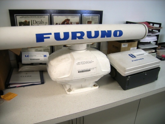 4-01108 (Equip.-Electronics)  Seller: Gov/Hillsborough County Sheriff-s FURUNO RDP-139 MARINE RADAR