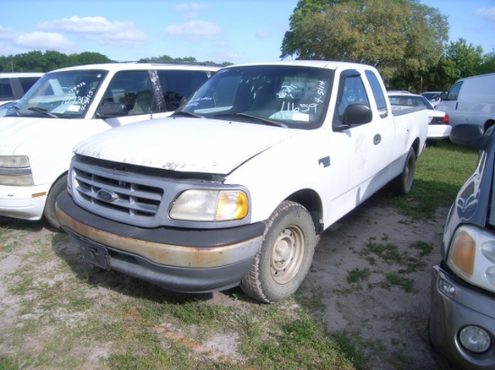 4-05114 (Trucks-Pickup 2D)  Seller: Florida State ACS 2000 FORD F150