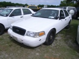 4-06227 (Cars-Sedan 4D)  Seller: Gov/Hillsborough County Sheriff-s 2011 FORD CROWNVIC