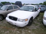 4-06236 (Cars-Sedan 4D)  Seller: Gov/Hillsborough County Sheriff-s 2008 FORD CROWNVIC