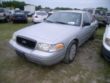 4-06245 (Cars-Sedan 4D)  Seller: Gov/Hillsborough County Sheriff-s 2009 FORD CROWNVIC