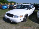 4-06256 (Cars-Sedan 4D)  Seller: Gov/Hillsborough County Sheriff-s 2007 FORD CROWNVIC