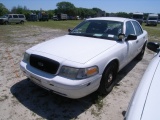 4-10112 (Cars-Sedan 4D)  Seller: Gov/Hillsborough County Sheriff-s 2010 FORD CROWNVIC