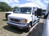 4-08123 (Trucks-Buses)  Seller: Florida State DVA 2006 TURT E350
