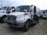 4-08252 (Trucks-Sweeper)  Seller: Gov/City of Clearwater 2010 INTL 4300