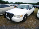 4-09234 (Cars-Sedan 4D)  Seller: Gov/Pasco County Sheriff-s Office 2011 FORD CROWNVIC