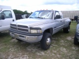 4-08225 (Trucks-Pickup 4D)  Seller:Private/Dealer 1999 DODG 3500