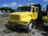 4-08231 (Trucks-Dump)  Seller:Private/Dealer 2002 INTL 4900