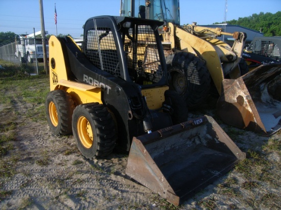 5-01158 (Equip.-Loader- skid steer)  Seller:Private/Dealer JCB ROBOT SKID STEER LOADER