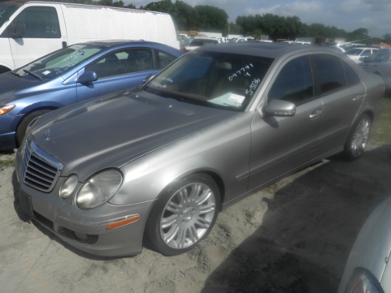 5-05136 (Cars-Sedan 4D)  Seller: Gov/Pasco County Sheriff-s Office 2007 MERZ E350