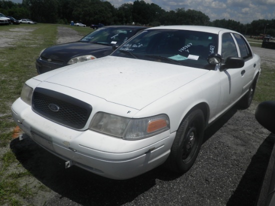 6-06123 (Cars-Sedan 4D)  Seller: Gov/Hillsborough County Sheriff-s 2007 FORD CROWNVIC