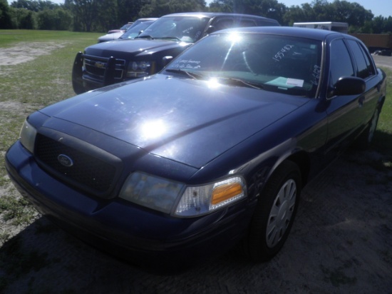 6-06129 (Cars-Sedan 4D)  Seller: Gov/Hillsborough County Sheriff-s 2008 FORD CROWNVIC