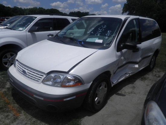 6-05115 (Cars-Van 3D)  Seller: Gov/Sarasota County Commissioners 2001 FORD WINDSTAR