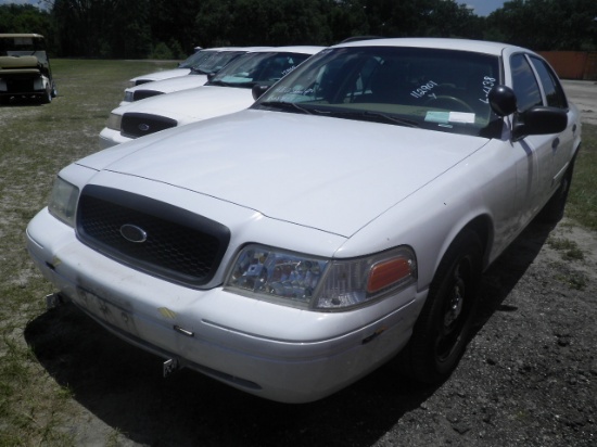 6-06138 (Cars-Sedan 4D)  Seller: Gov/Hillsborough County Sheriff-s 2007 FORD CROWNVIC