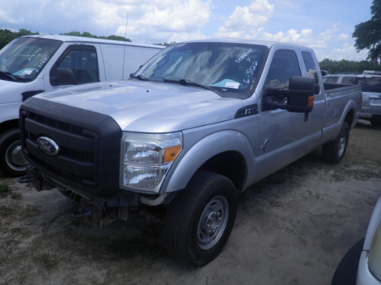 6-05122 (Trucks-Pickup 2D)  Seller:Private/Dealer 2011 FORD F250SD