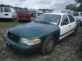 6-06229 (Cars-Sedan 4D)  Seller: Gov/Alachua County Sheriff-s Offic 2006 FORD CROWNVIC