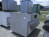 7-04148 (Equip.-Other)  Seller:Private/Dealer MANTIWOC 1200LB ICE MACHINE