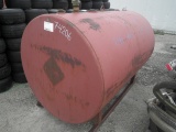 7-04206 (Equip.-Storage tank)  Seller:Private/Dealer 500 GALLON FUEL STORAGE TANK